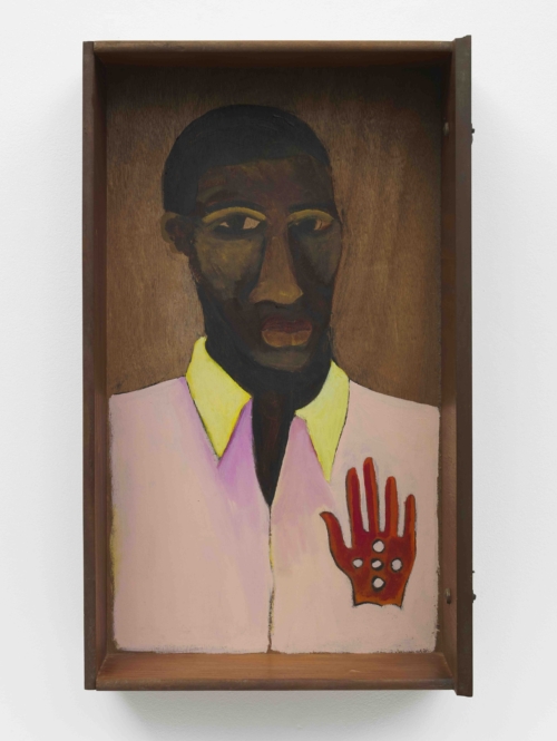 Lubaina Himid, ‘Man in a Paint Drawer’, 2023. Acrylique sur tiroir en bois trouvé. 18 x 68,5 x 40,5 cm. Collection Mudam Luxembourg. Acquisition 2025. Photo : Andy Keate