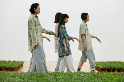 Field Trip | Performance by Bob Kil within the installation by Nina Beier
