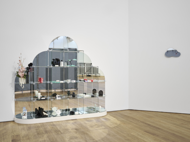 Henrike Naumann, ‘Aufbau West’, 2017. Collection Mudam Luxembourg. Donation 2023 – Gaby and Wilhelm Schürmann with the support of the members of the Cercle des collectionneurs du Mudam Luxembourg. View of the exhibition ‘Radio Luxembourg: Echoes across borders’, Mudam Luxembourg. Photo: Mareike Tocha © Mudam Luxembourg