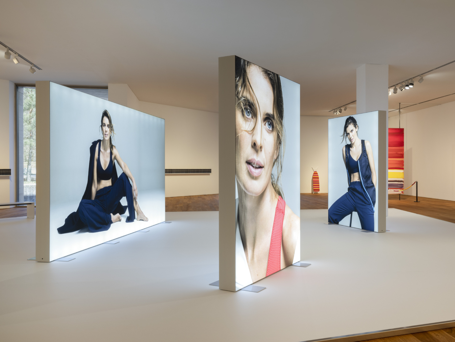 Exhibition view, ‘Simon Fujiwara: A Whole New World’, Mudam Luxembourg. Courtesy of the artist; Gió Marconi, Milano; TARO NASU, Tokyo; Dvir Gallery Paris, Tel Aviv, Brussels and Esther Schipper Berlin/Paris/Seoul. Photo: Andrea Rossetti © Mudam Luxembourg