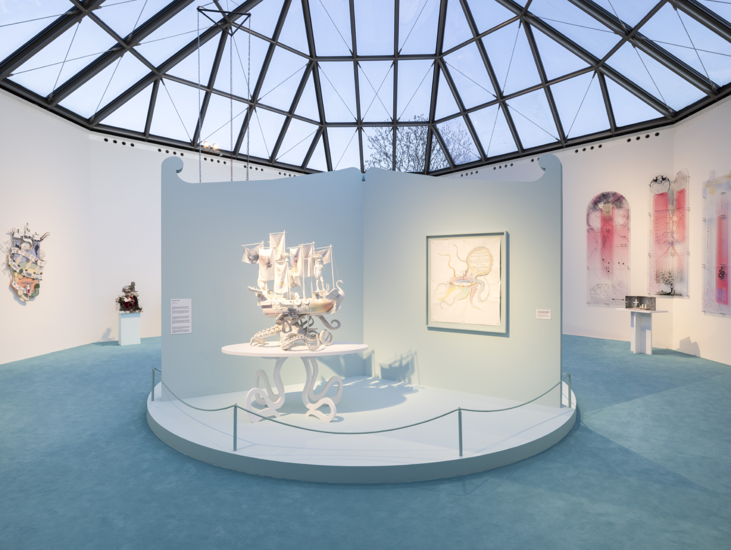 Exhibition view, ‘Simon Fujiwara: A Whole New World’, Mudam Luxembourg. Courtesy of the artist; Gió Marconi, Milano; TARO NASU, Tokyo; Dvir Gallery Paris, Tel Aviv, Brussels and Esther Schipper Berlin/Paris/Seoul. Photo: Andrea Rossetti © Mudam Luxembourg