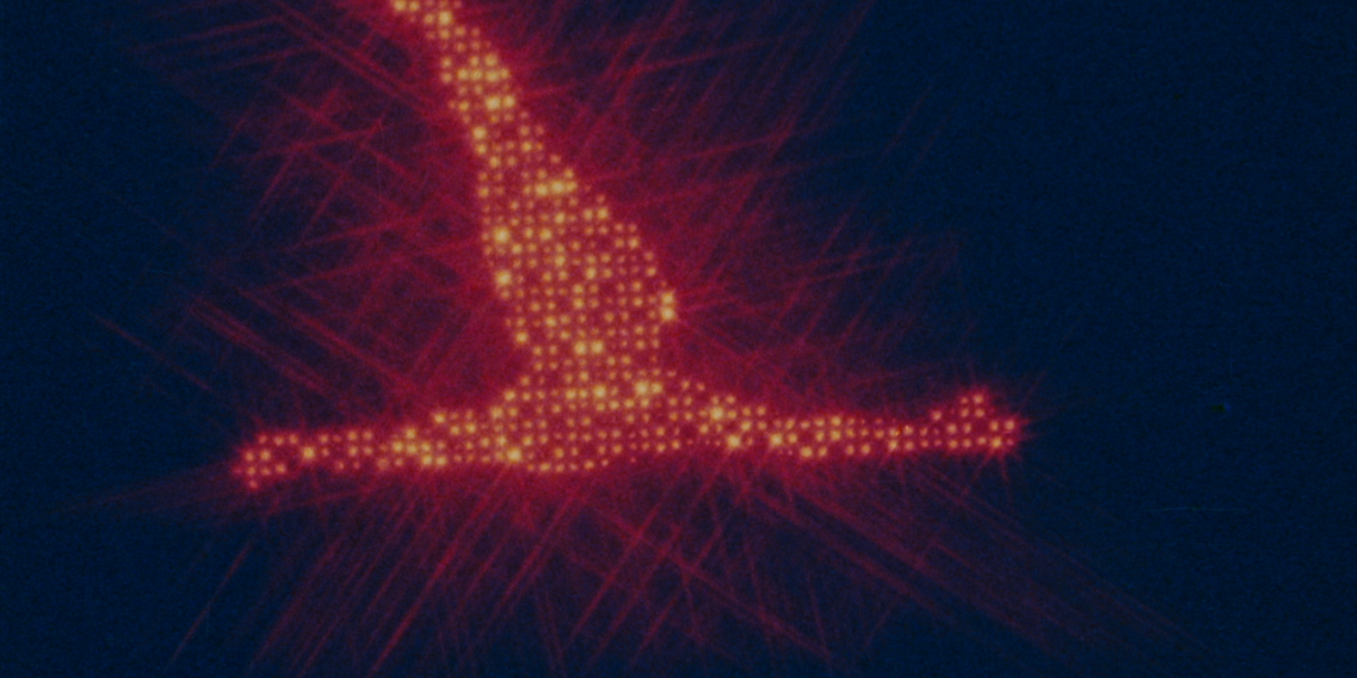 Jack Goldstein, ‘The Jump’, 1978. Film 16mm, couleur, silencieux. 13 sec. Collection Mudam Luxembourg. Acquisition 2001 © Photogramme : Mudam Luxembourg