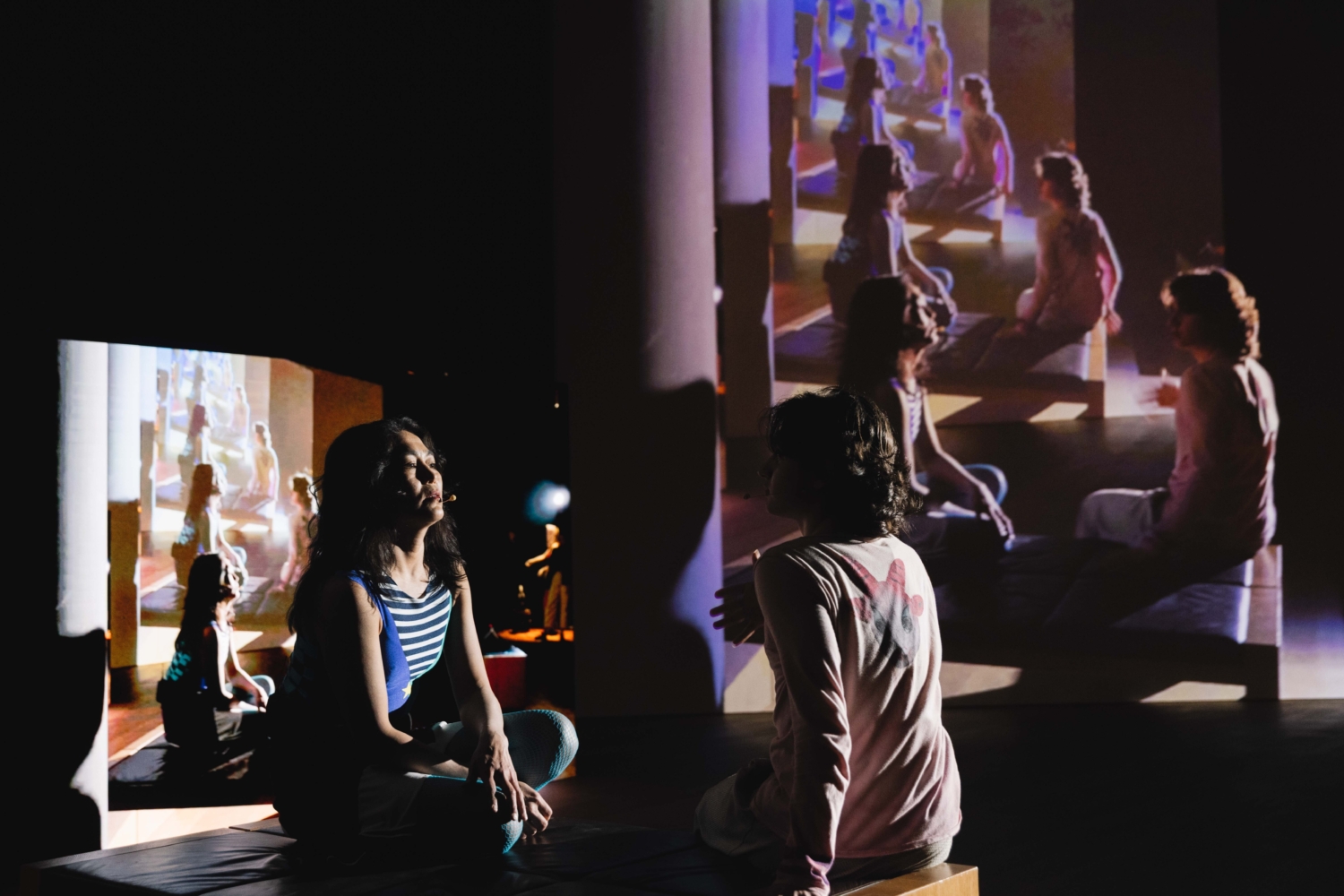 Ivan Cheng, ‘The Fountain’, 07.03 – 08.03.2026, Mudam Luxembourg – Musée d’Art Moderne Grand-Duc Jean. Performance: Lev Babych, Ivan Cheng, Jeanna Serikbayeva. Costumes: Good & Bad. Photo: Eike Walkenhorst © Mudam Luxembourg